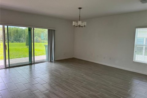 Villa ou maison à louer à Davenport, Floride: 5 chambres, 272.95 m2 № 2398785 - photo 3
