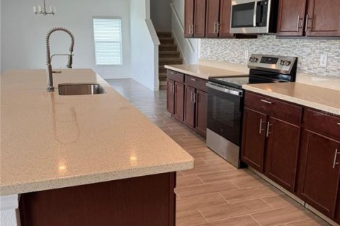 Villa ou maison à louer à Davenport, Floride: 5 chambres, 272.95 m2 № 2398785 - photo 8