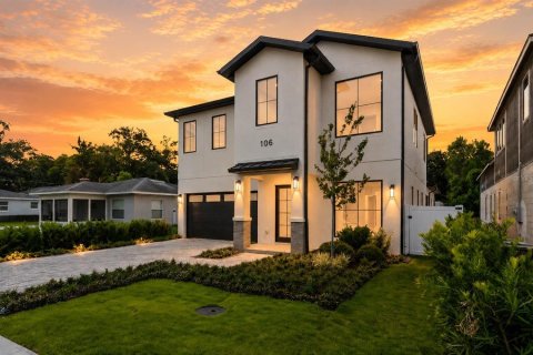 House in Orlando, Florida 5 bedrooms, 302.03 sq.m. № 2221367 - photo 2