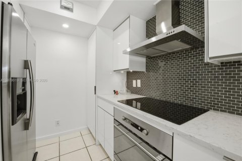 Condominio en venta en Miami Beach, Florida, 2 dormitorios, 104.05 m2 № 2070321 - foto 4