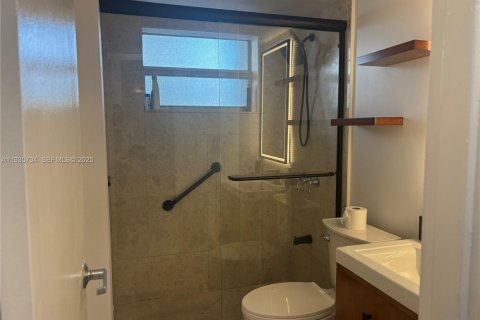 Condominio en venta en Miami Beach, Florida, 1 dormitorio, 67.82 m2 № 1993865 - foto 11