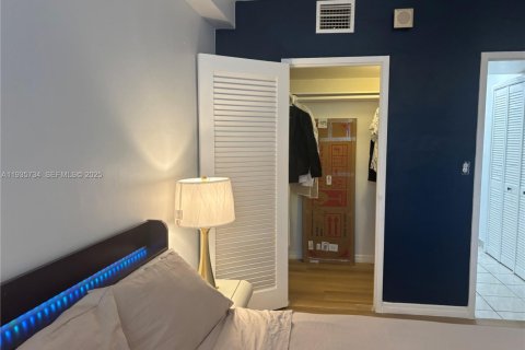 Condominio en venta en Miami Beach, Florida, 1 dormitorio, 67.82 m2 № 1993865 - foto 9