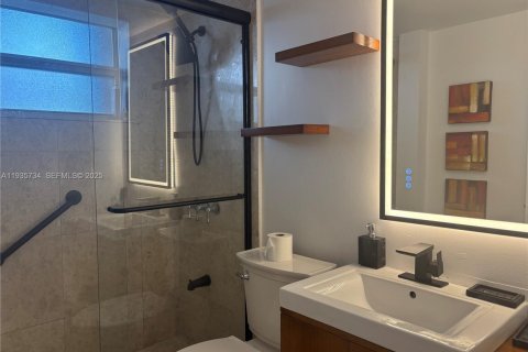 Condominio en venta en Miami Beach, Florida, 1 dormitorio, 67.82 m2 № 1993865 - foto 12