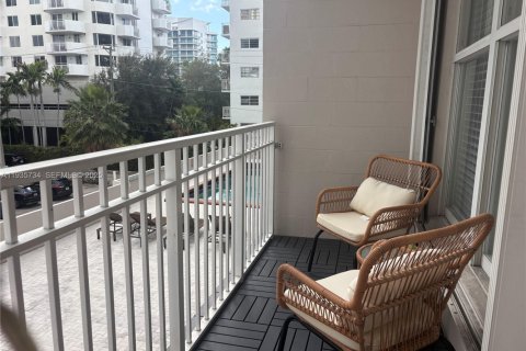 Condominio en venta en Miami Beach, Florida, 1 dormitorio, 67.82 m2 № 1993865 - foto 14
