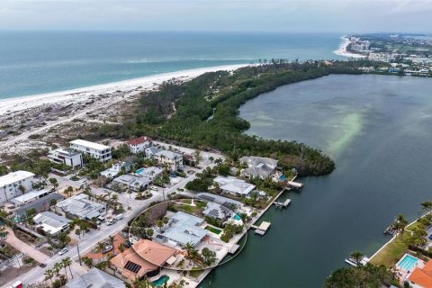 Купить виллу или дом в Сарасота, Флорида 4 комнаты, 289.39м2, № 1539330 - фото 7