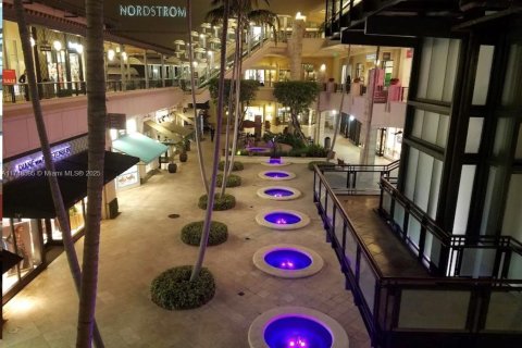 Touwnhouse à louer à Miami, Floride: 4 chambres, 250.84 m2 № 1985345 - photo 23