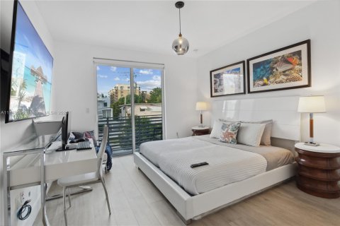 Touwnhouse à louer à Miami, Floride: 4 chambres, 250.84 m2 № 1985345 - photo 26