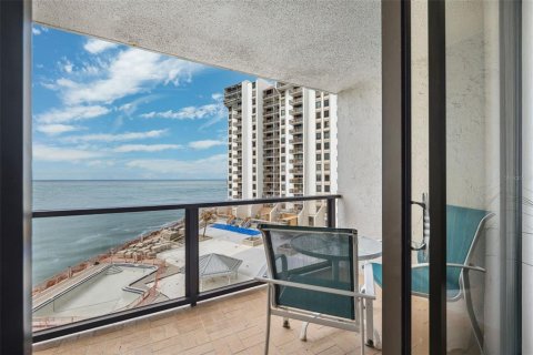 Copropriété à vendre à Clearwater, Floride: 2 chambres, 110.18 m2 № 1572965 - photo 3