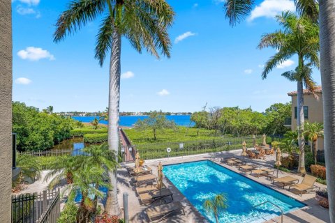 Touwnhouse à vendre à Hypoluxo, Floride: 3 chambres, 273.97 m2 № 2175754 - photo 6