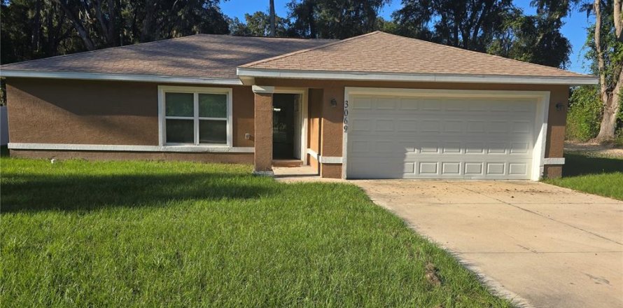 Villa ou maison à Summerfield, Floride 3 chambres, 107.67 m2 № 1911150