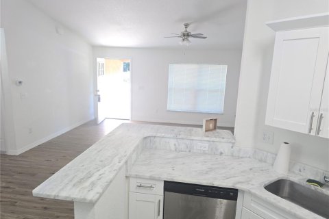 Villa ou maison à vendre à Summerfield, Floride: 3 chambres, 107.67 m2 № 1911150 - photo 4
