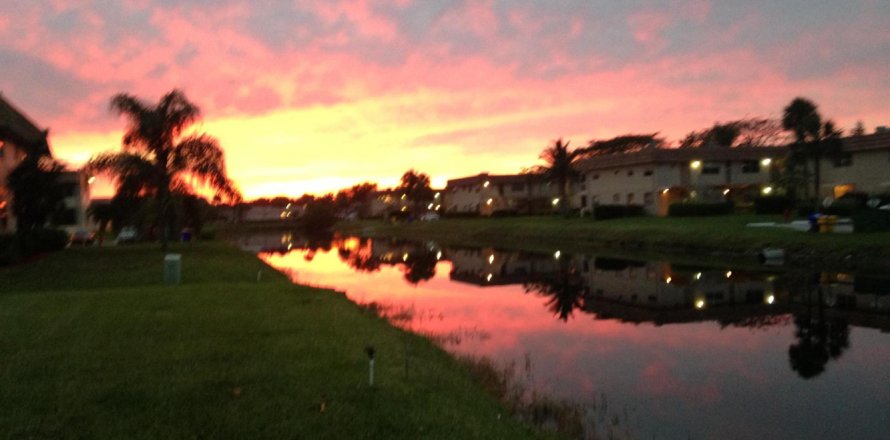 Condo in Delray Beach, Florida, 1 bedroom  № 2086818
