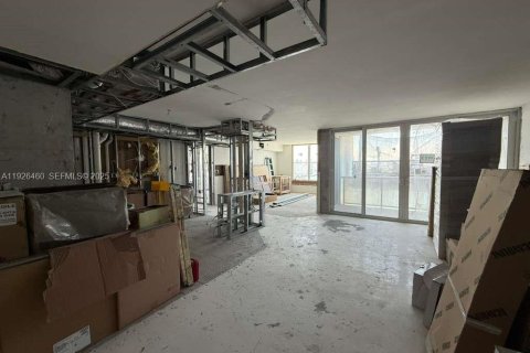 Condominio en venta en Miami Beach, Florida, 2 dormitorios, 113.34 m2 № 1988406 - foto 12