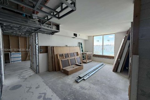 Condominio en venta en Miami Beach, Florida, 2 dormitorios, 113.34 m2 № 1988406 - foto 9