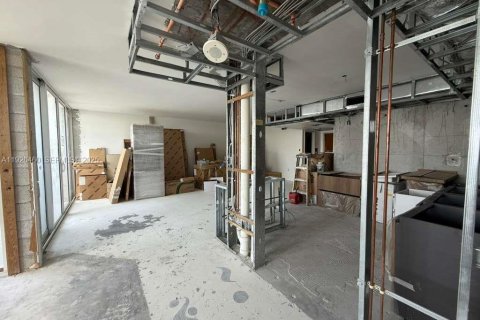 Condominio en venta en Miami Beach, Florida, 2 dormitorios, 113.34 m2 № 1988406 - foto 3