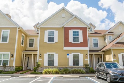Adosado en venta en Kissimmee, Florida, 4 dormitorios, 167.6 m2 № 1740672 - foto 1
