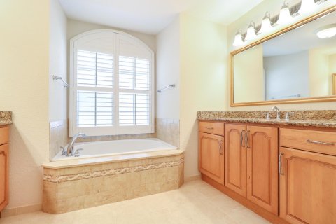 Villa ou maison à vendre à Palm Beach Gardens, Floride: 3 chambres, 230.21 m2 № 2254559 - photo 24