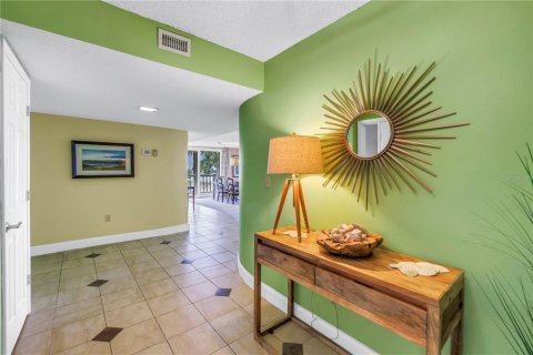 Condominio en venta en Saint Pete Beach, Florida, 3 dormitorios, 219.71 m2 № 1797865 - foto 4