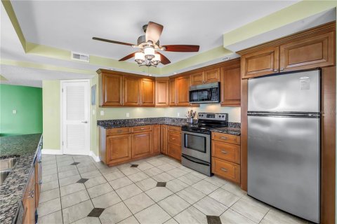 Condominio en venta en Saint Pete Beach, Florida, 3 dormitorios, 219.71 m2 № 1797865 - foto 9