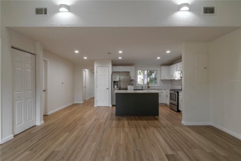 Casa en alquiler en Dunedin, Florida, 3 dormitorios, 118.64 m2 № 1857782 - foto 5