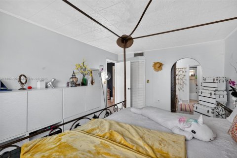 Condominio en alquiler en Hallandale Beach, Florida, 1 dormitorio, 75.9 m2 № 1930157 - foto 22