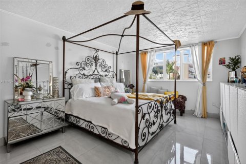 Condominio en alquiler en Hallandale Beach, Florida, 1 dormitorio, 75.9 m2 № 1930157 - foto 21