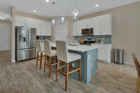 House in DeLand, Florida 5 bedrooms, 262.36 sq.m. № 1844529 - photo 12