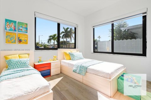 Propiedad comercial en venta en Miami, Florida, 217.67 m2 № 2153856 - foto 16
