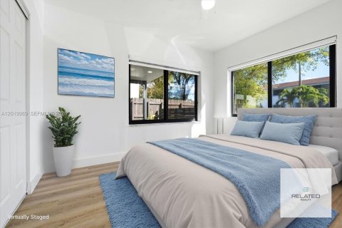 Propiedad comercial en venta en Miami, Florida, 217.67 m2 № 2153856 - foto 15