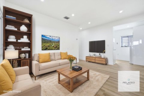 Propiedad comercial en venta en Miami, Florida, 217.67 m2 № 2153856 - foto 10