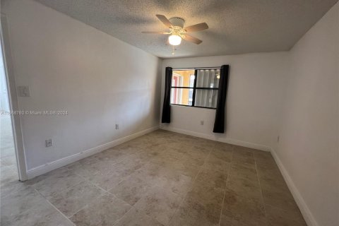 Copropriété à vendre à Miami, Floride: 1 chambre, 69.4 m2 № 1694803 - photo 5