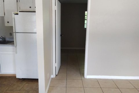 Appartement à louer à Palm Springs, Floride: 1 chambre, 55.74 m2 № 2261780 - photo 5