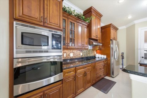Купить виллу или дом в Тампа, Флорида 10 комнат, 394.09м2, № 2149590 - фото 20