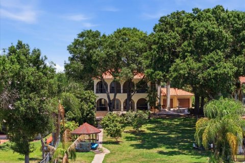 Купить виллу или дом в Тампа, Флорида 10 комнат, 394.09м2, № 2149590 - фото 10