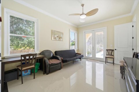 Купить виллу или дом в Тампа, Флорида 10 комнат, 394.09м2, № 2149590 - фото 30