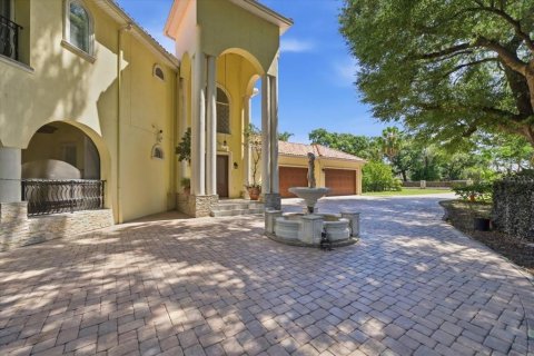 Купить виллу или дом в Тампа, Флорида 10 комнат, 394.09м2, № 2149590 - фото 11