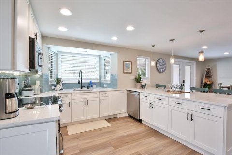 Casa en alquiler en Sarasota, Florida, 3 dormitorios, 134.89 m2 № 1823262 - foto 9