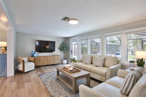 Casa en alquiler en Sarasota, Florida, 3 dormitorios, 134.89 m2 № 1823262 - foto 4