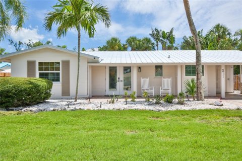 Casa en alquiler en Sarasota, Florida, 3 dormitorios, 134.89 m2 № 1823262 - foto 1