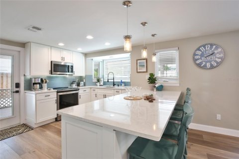 Casa en alquiler en Sarasota, Florida, 3 dormitorios, 134.89 m2 № 1823262 - foto 11