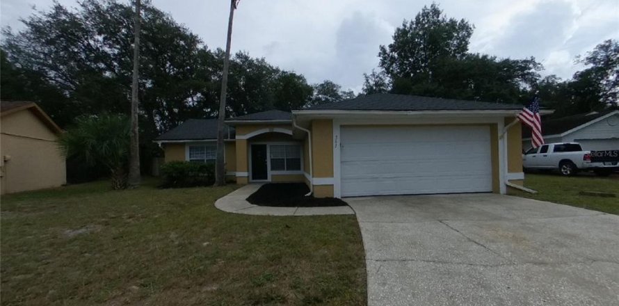 Villa ou maison à Winter Springs, Floride 3 chambres, 115.38 m2 № 2418800