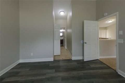 Villa ou maison à louer à Winter Springs, Floride: 3 chambres, 115.38 m2 № 2418800 - photo 7