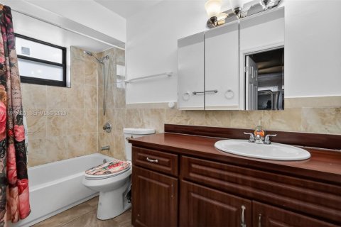 Купить виллу или дом в Майами, Флорида 3 спальни, 134.15м2, № 2038494 - фото 17