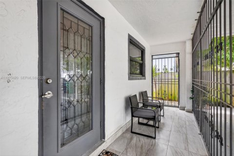 Купить виллу или дом в Майами, Флорида 3 спальни, 134.15м2, № 2038494 - фото 8
