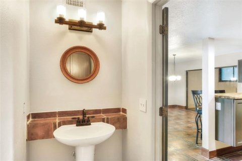 Condo in Lakeland, Florida, 2 bedrooms  № 1721572 - photo 14