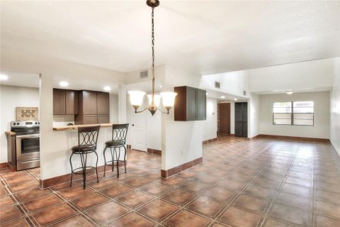 Condo in Lakeland, Florida, 2 bedrooms  № 1721572 - photo 15