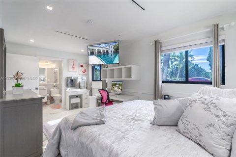 Casa en venta en Homestead, Florida, 4 dormitorios, 306.11 m2 № 1996830 - foto 16