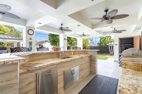 Casa en venta en Homestead, Florida, 4 dormitorios, 306.11 m2 № 1996830 - foto 28