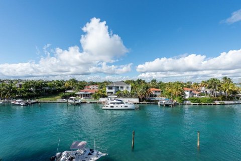 Condominio en venta en Bay Harbor Islands, Florida, 2 dormitorios, 189.99 m2 № 2183458 - foto 23