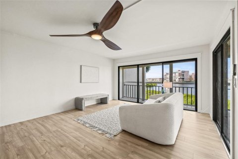 Condominio en venta en South Pasadena, Florida, 2 dormitorios, 134.24 m2 № 1907560 - foto 11